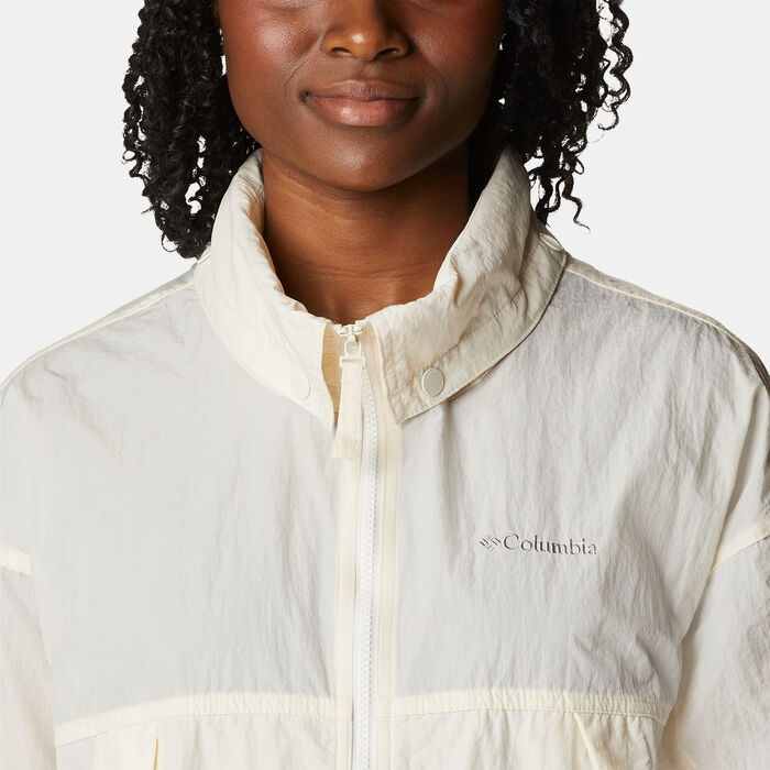 Columbia Women's Paracutie™ Windbreaker Jacket Beige Columbia Women's Paracutie™ Windbreaker Jacket Beige image number 3